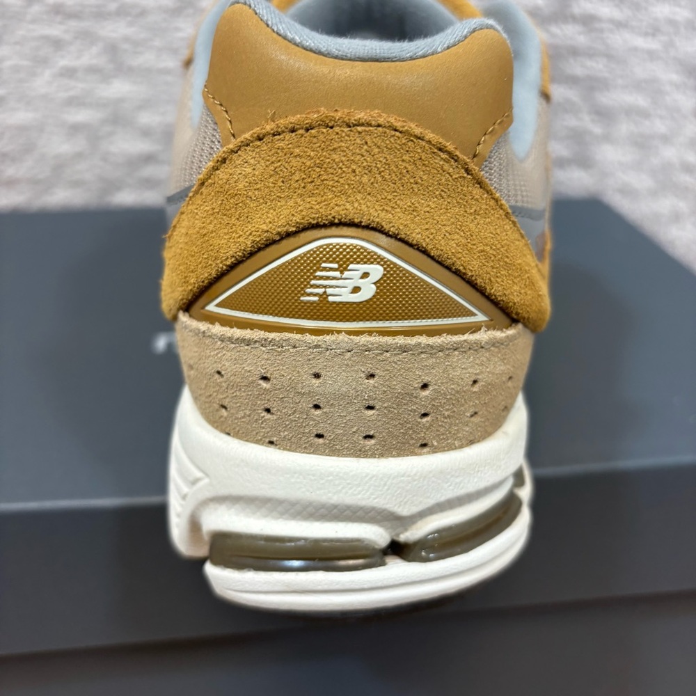 New Balance 2002R NB Great Plains Incense Grey Men U2002RCE-D Mens Size 9.5 - Picture 4 of 9